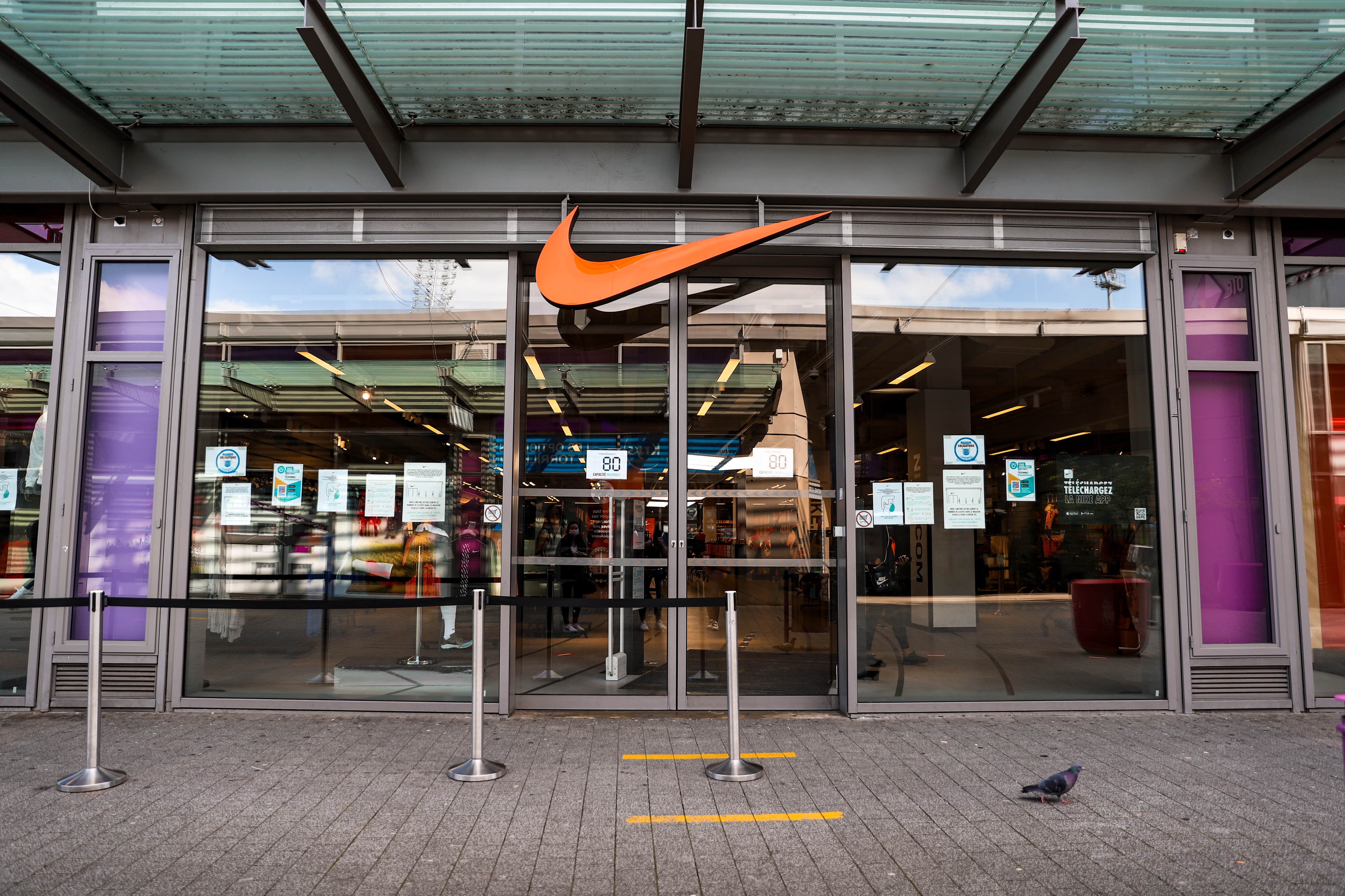 boutique nike tours