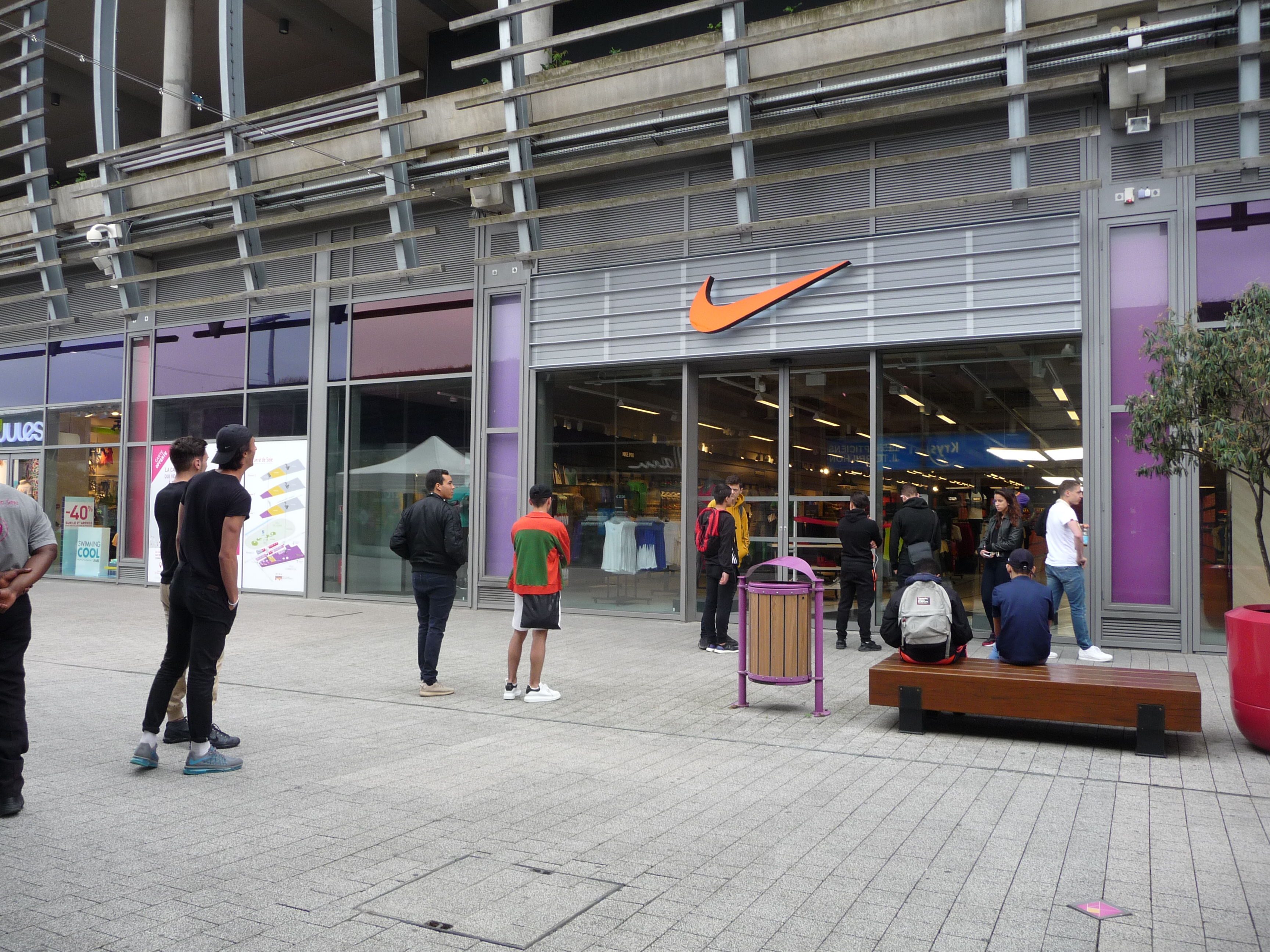 nike revolucion guadalajara horario